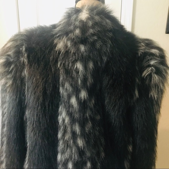 Vintage Black & Gray Faux Fur Women’s Gorgeous Coat size M - Picture 11 of 16